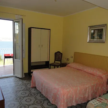 Apartment Casa Santella Ponza